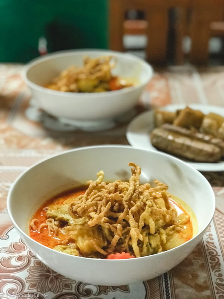 Vegan Khao Soi can be found at Ming Kwan, a must-visit vegan restaurant in Chiang Mai for delicious plant-based eats. 